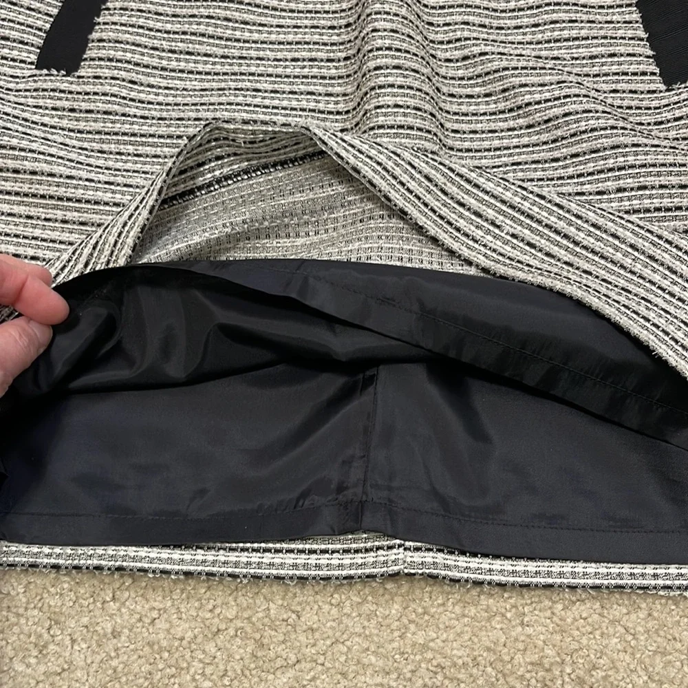 Ann Taylor Loft | Skirt - Picture 6 of 8